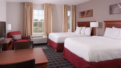 Hotels in the Villages near Spanish Springs .